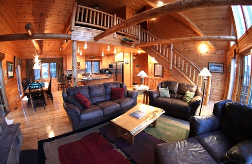 Sarona Cabin | Northern Traditions - Loon Lodge