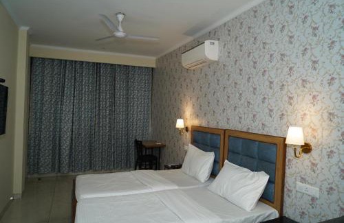 Sector 45 Hotel | Northern view