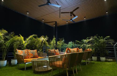 Sector 45 Hotel | Northern view