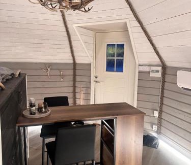 Jukkasjarvi Ski Chalet | Northernlight cabin 2