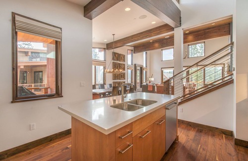 Truckee House | Northstar View Oasis at Schaffer's Mill, 3 BDRM, Golf & Club Amenities!