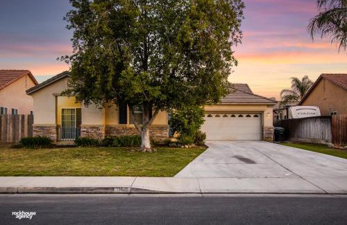 Greenacres Villa | NorthWest Farmhouse
