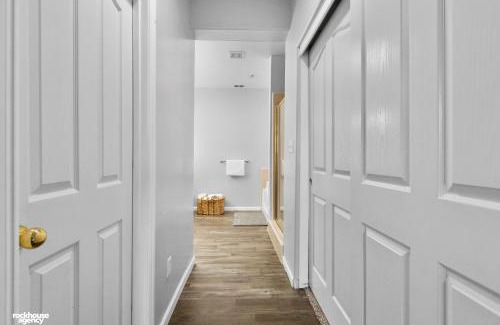 Greenacres Villa | NorthWest Farmhouse