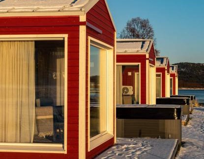 Trany Cabin | Norwegian Wild