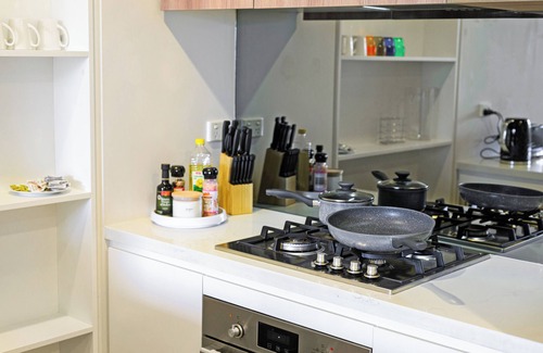 Bella Vista Apartment | Norwest/Pendle Hill Modern 2Br Apt near Coles
