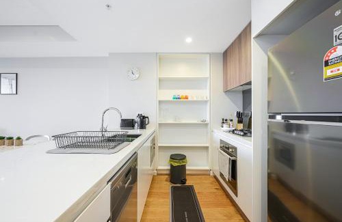 Norwest Apartment | NorwestPendle Hill Modern 2Br Apt near Coles