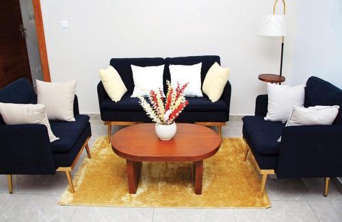 Bingerville Apartment | Nos 3 appartements meublés - Jusqu'à 10 personnes, Residence Nehemie Feh-Kesse Bingerville