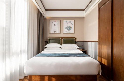 Beijing Hotel | Nost algia S Hotel Beijing Liangxiang University Town 时光漫步S酒店北京良乡大学城广阳城地铁站店 Free fresh ground coffee,Free laundry service