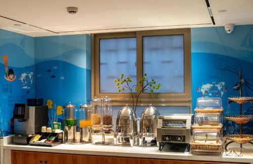 Xicheng Hotel | Nostalgia S Hotel Beijing Financial Street, Free fresh ground coffee,Free laundry service
