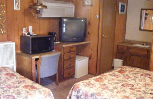 Oakley Hotel | Nostalgic Stay Inn