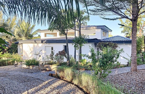 Nosy Be House | NosyBe, l'île aux parfums, 300 m from the beach, tropical garden