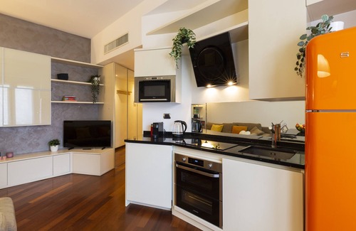 Zona Solari Apartment | notaMI - California Dreaming