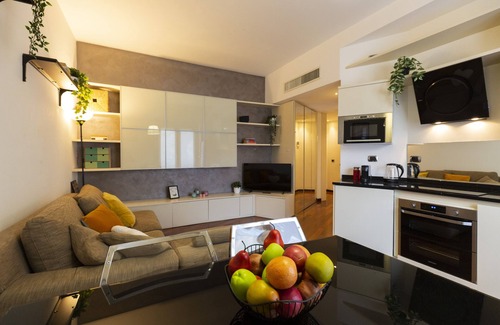Zona Solari Apartment | notaMI - California Dreaming