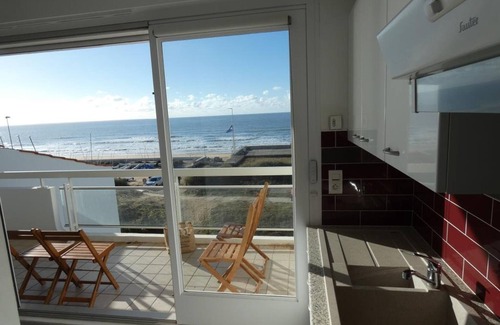 Notre-Dame-de-Monts Apartment | Notre-Dame-de-Monts - 58m² Apartment, 2 Bedrooms, Balcony, Parking - 4 People
