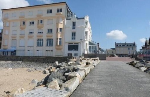 Agon-Coutainville Apartment | NOUVEAU Appart neuf grand confort front de mer AGON COUTAINVILLE