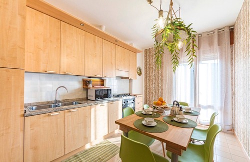 Noale Apartment | Novalesi Vintage interior 1 (just 20 minutes from Venice)