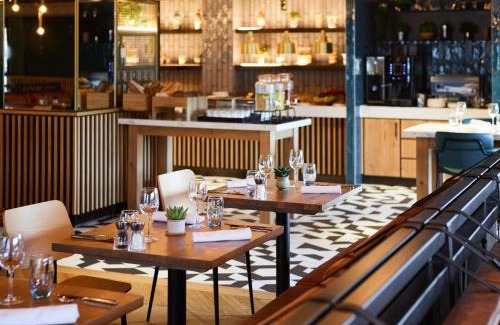 Little Hay Hotel | Novotel Birmingham Airport Terminal Building - NEC