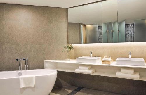 Dong Da Hotel | Novotel Hanoi Thai Ha