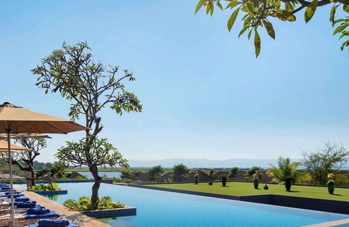 Nga Phe Chaung Hotel | Novotel Inle Lake Myat Min