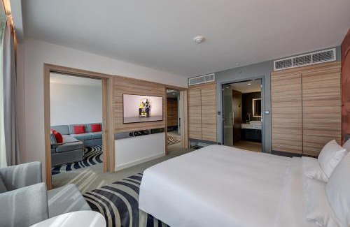 Al Khan Hotel | Novotel Sharjah Expo Centre