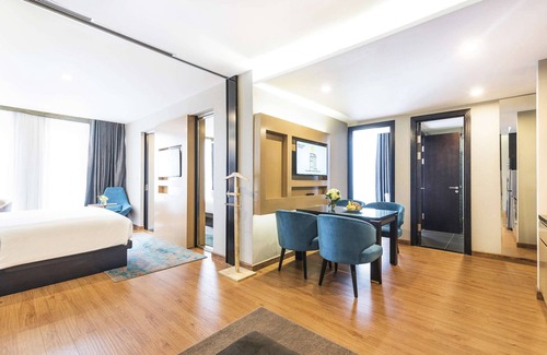 Dich Vong Hau Hotel | Novotel Suites Hanoi