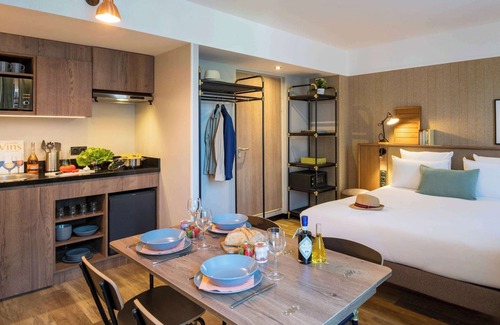L'Arenas Hotel | Novotel Suites Nice Airport