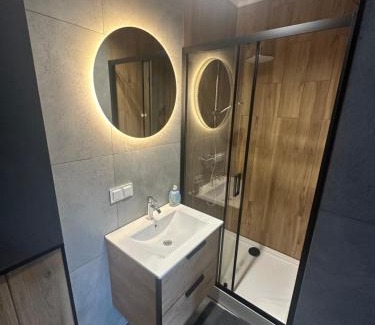 gmina Dopiewo Apartment | Nowa Apartmenty - parking lotniskowy