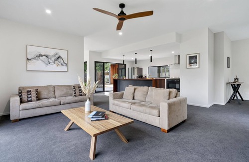 Orford House | 'Nozawa' Pure Luxury at East Shelly Orford