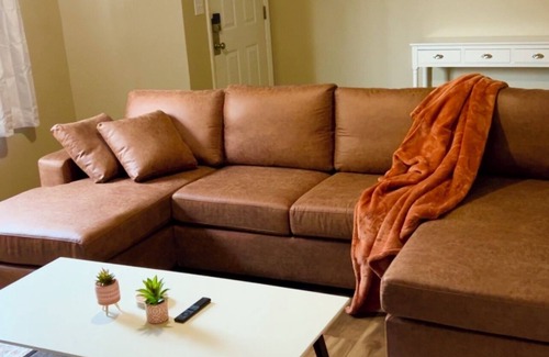 Winterville House | nSpacious 3BR Townhome, Private Gated Patio, Coffee Bar & Blackout Comfort