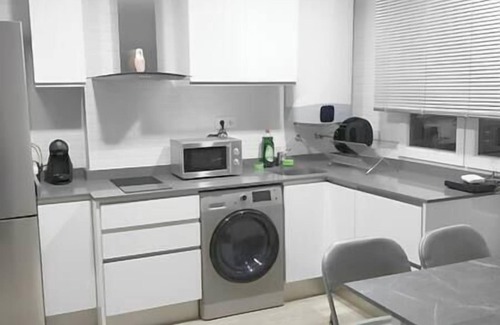 San Lazaro y Otero Apartment | Nuevo: Wifi+ 12 min Ayto + 4 Habs Dobles + Parking