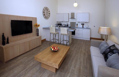 Arden Cottage | Number 4 Lomond Castle - Sleeps 4 - sleeps 4 guests in 1 bedroom