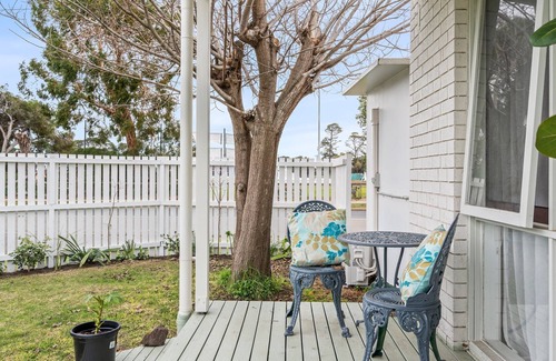 Portarlington Apartment | Number 9 - Stylish Coastal Apartment in Prime Portarlington Location