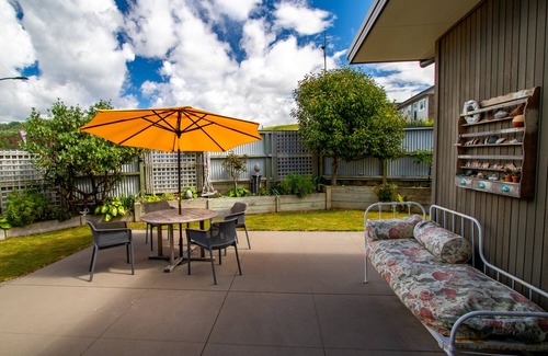 Ngaio Bay House | Number One Bach - Kaiteriteri Holiday Home