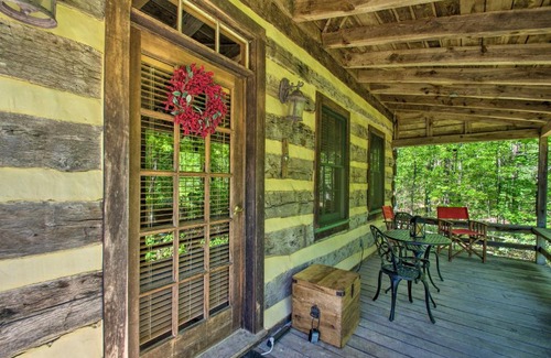 Free Union House | Numerous On-Site Trails Earlysville Wooded Cabin