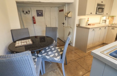 Hawkshead Cottage | NURSES COTTAGE, family friendly in Hawkshead