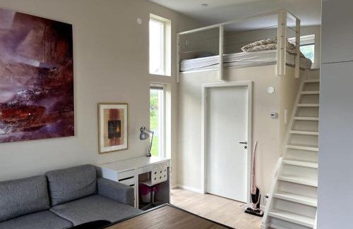 Kullavik Apartment | Nybyggt gästhus nära havet och Göteborg