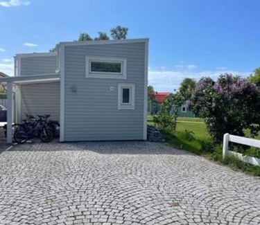 Kullavik Apartment | Nybyggt gästhus nära havet och Göteborg