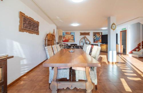 Callobre House | O Axouxere