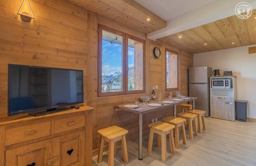 Albiez-le-Vieux House | O'mikely - LE Winnie