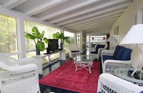 The Pines House | Oak avenue 16