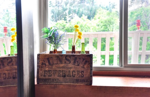 Sedona Cabin | Oak Creek Retreat - Cozy Cabin by the River. Fish Hike Swim Pets OK