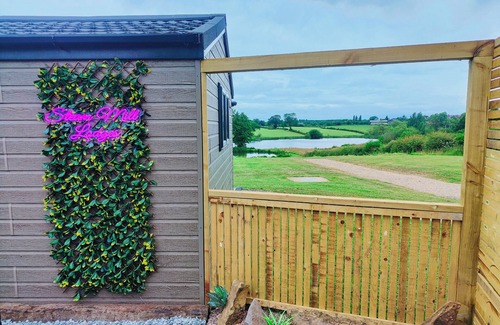 Swadlincote Cottage | Oak