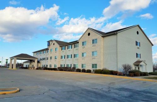 Canton Hotel | Oak Hill Inn & Suites