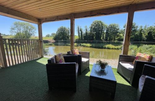 Exeter House | Oak Lodge, South View Lodges, Exeter