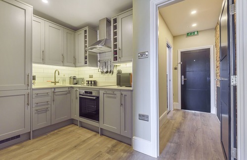 Hampstead Apartment | Oak & Poppy