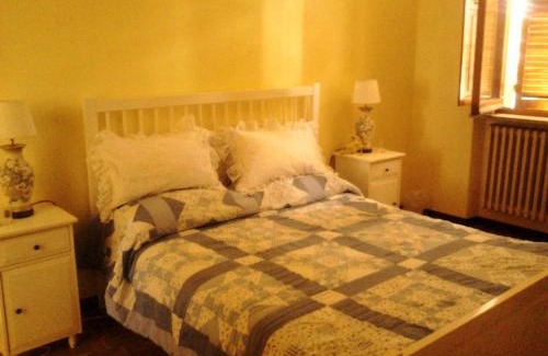 Montefelcino Apartment | Oak Tree