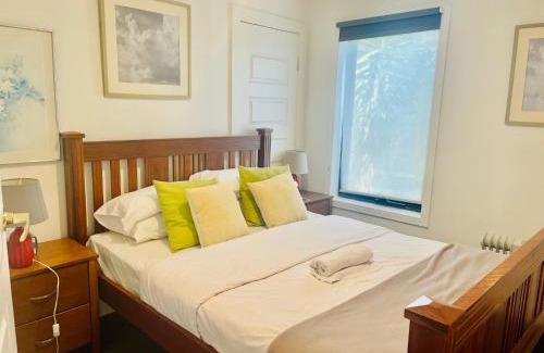 Oaklands Junction House | Oaklands Junction homes