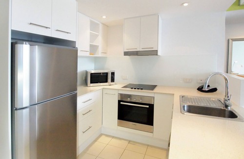 South Townsville Apartment | Oaks Townsville Gateway Suites
