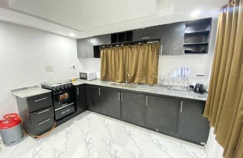 Ibadan House | OAO | 1 Bed Modern Apartment (Mokola, Ibadan)