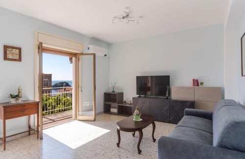 Aci Trezza Apartment | Oasi Azzurra Seaview by Wonderful Italy